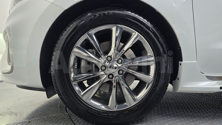 Kia Carnival 2020 — 5