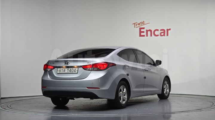 Hyundai Avante 2015 — 2