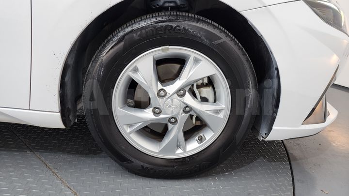 Hyundai Avante 2022 — 5