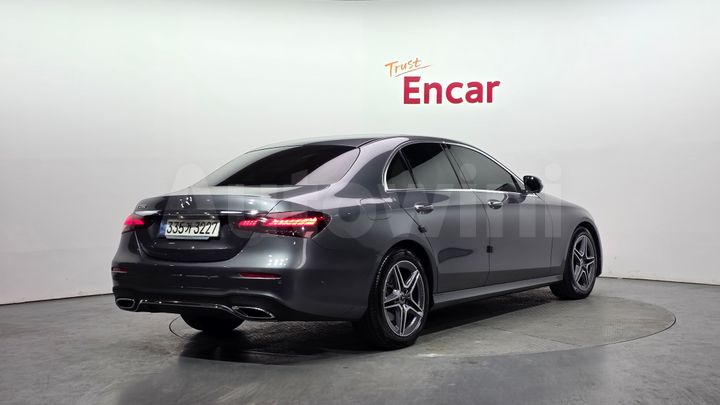 Mercedes Benz E Class 2023 — 2