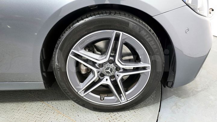 Mercedes Benz E Class 2023 — 5
