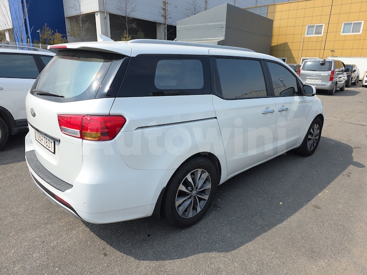 Kia Carnival 2016 — 4