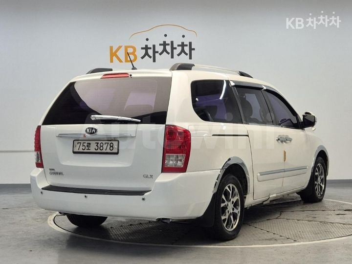 Kia Carnival 2014 — 3