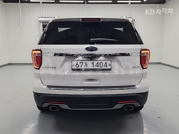 Ford Explorer 2018 — 3