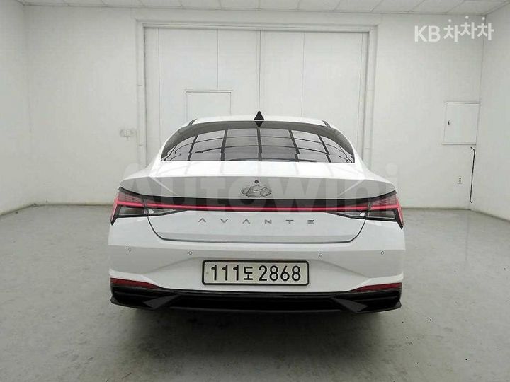 Hyundai Avante 2021 — 3