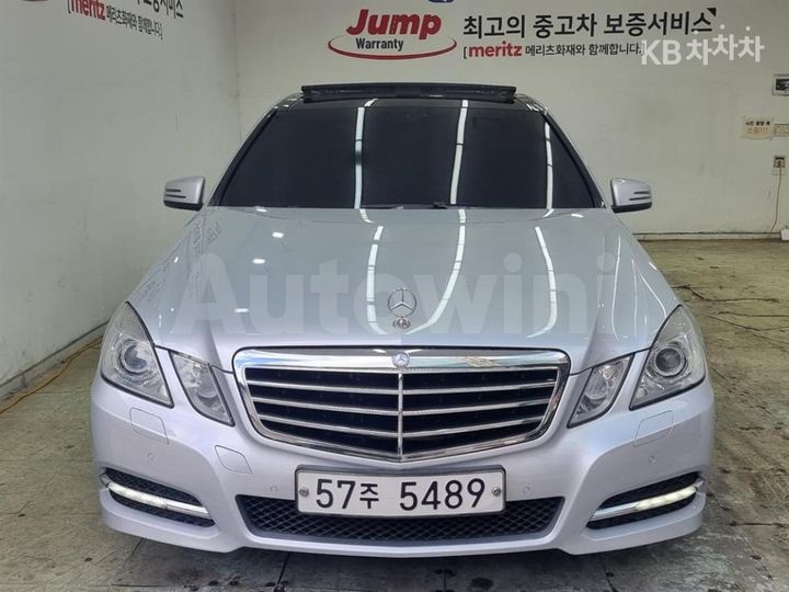 Mercedes Benz E Class 2011 — 2