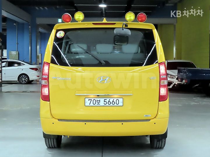 Hyundai Starex 2021 — 3
