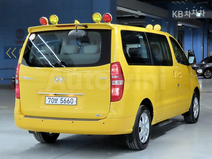 Hyundai Starex 2021 — 4