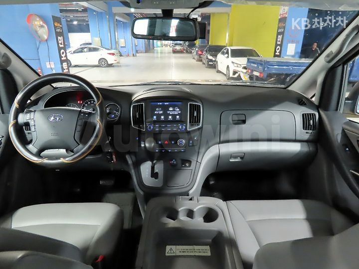Hyundai Starex 2021 — 5