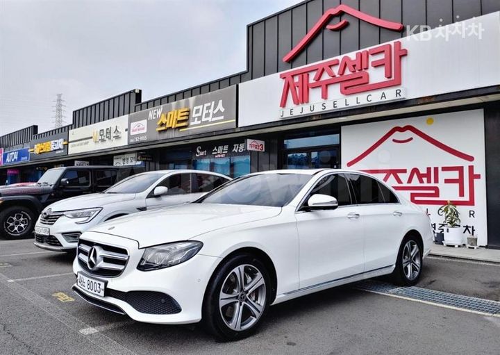 Mercedes Benz E Class 2018 — 2