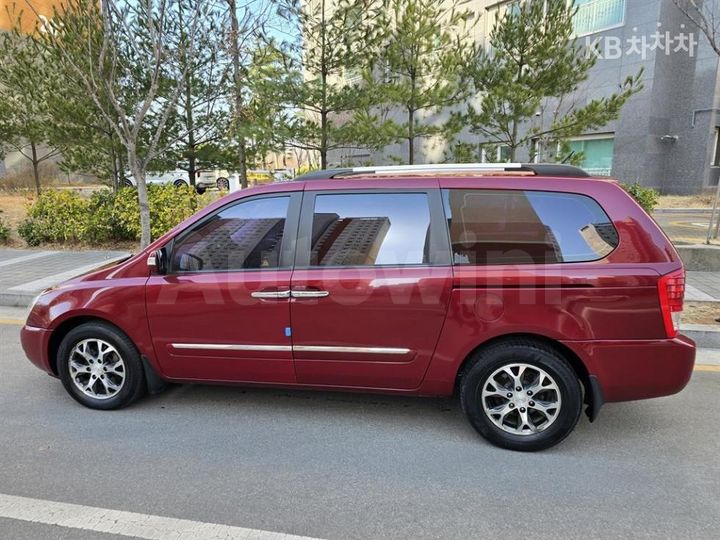 Kia Carnival 2014 — 5