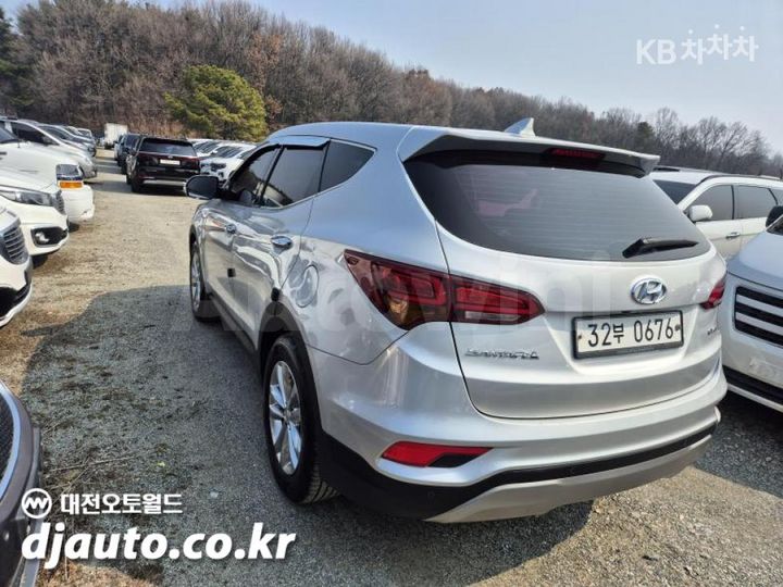 Hyundai SantaFe 2016 — 5