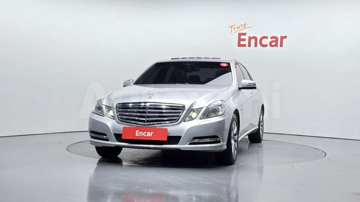Mercedes Benz E Class 2011 — 3