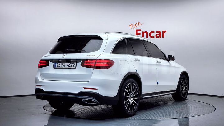 Mercedes Benz GLC Class 2018 — 3