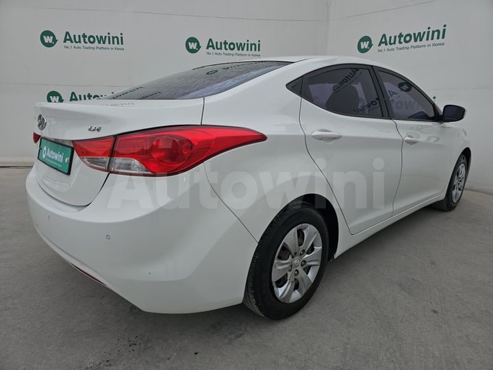 Hyundai Avante 2014 — 5