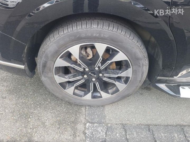 Kia Carnival 2022 — 3