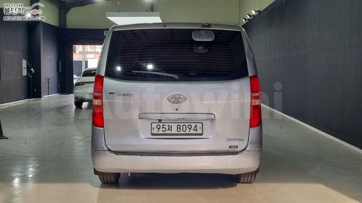 Hyundai Starex 2011 — 4