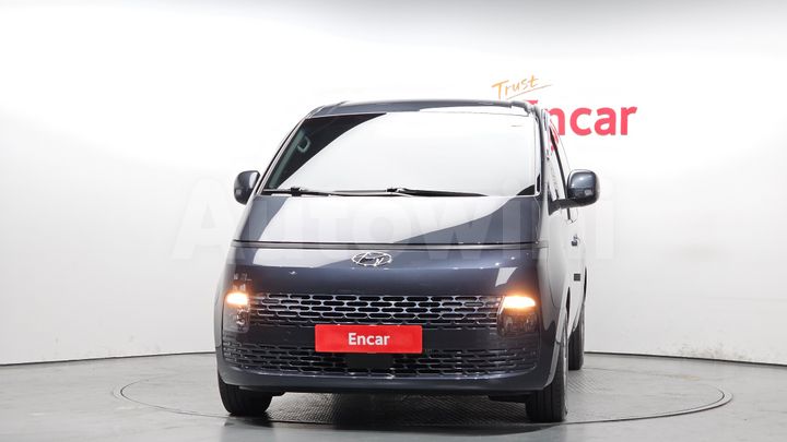 Hyundai Staria 2023 — 4