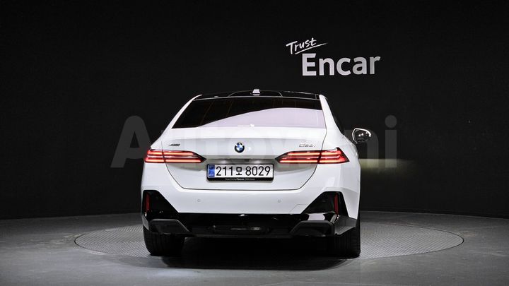 BMW 5 Series 2025 — 4