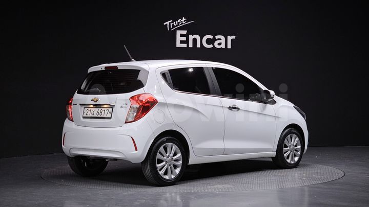 Chevrolet Spark 2017 — 2