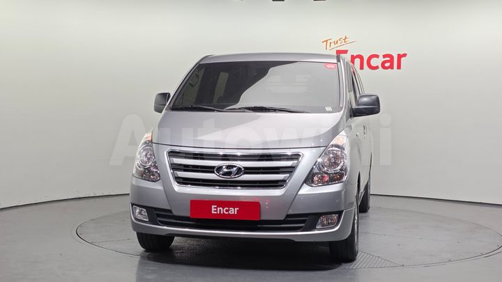 Hyundai Starex 2018 — 3
