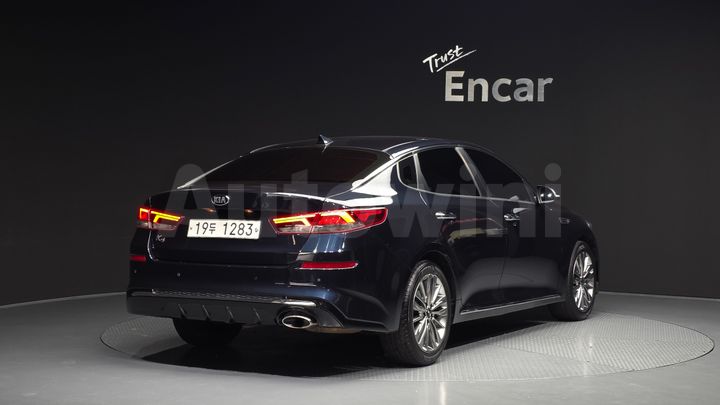 Kia K5 2019 — 2