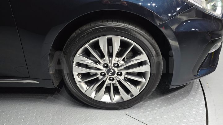 Kia K5 2019 — 5