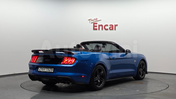 Ford Mustang 2020 — 2