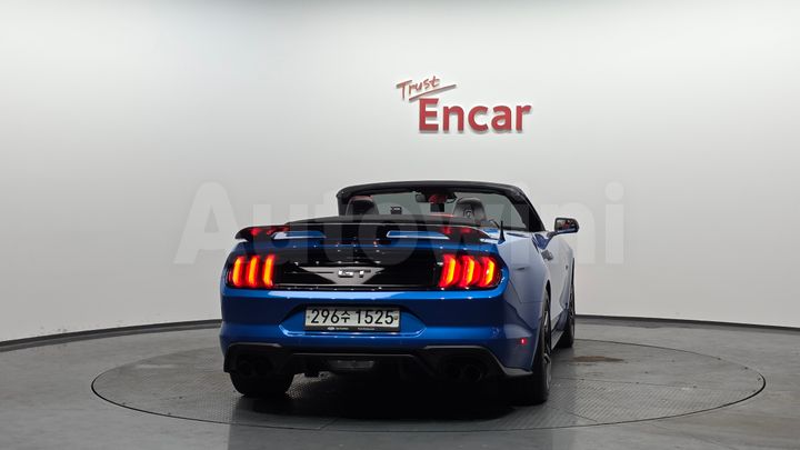 Ford Mustang 2020 — 4