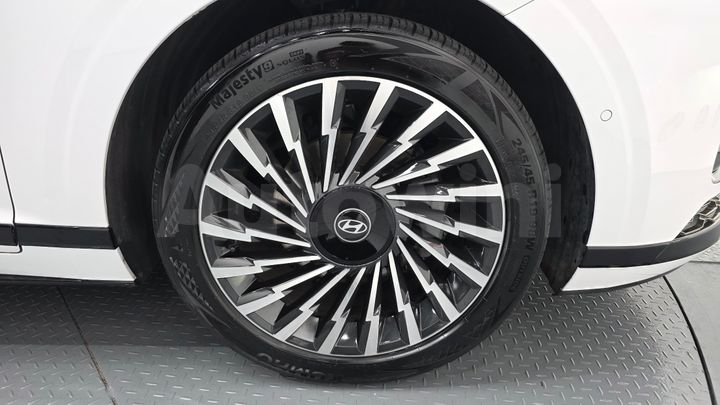 Hyundai Grandeur 2023 — 5