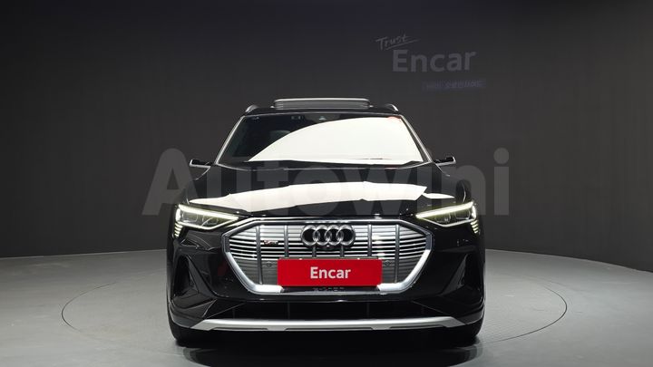 Audi e-tron 2022 — 3
