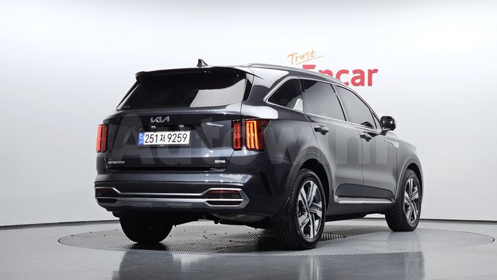 Kia Sorento 2023 — 2