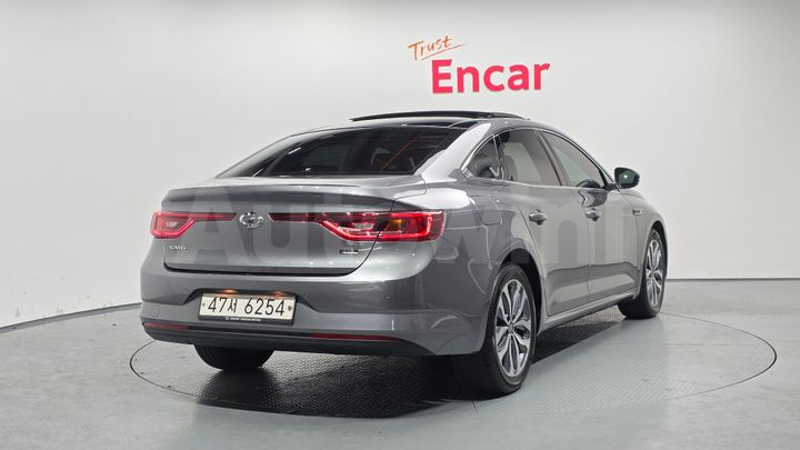 Renault SM6 2017 — 2