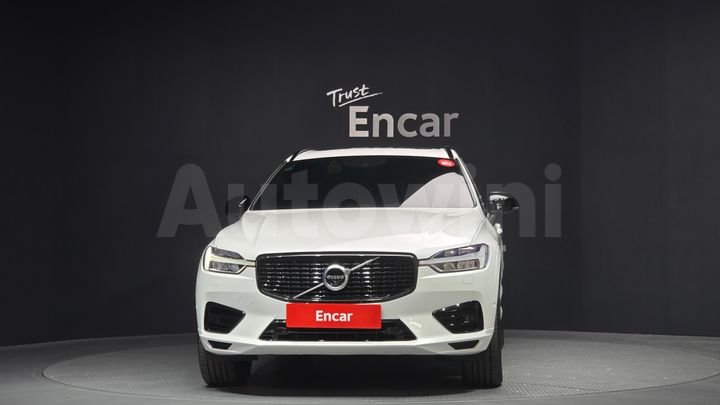 Volvo XC60 2021 — 3