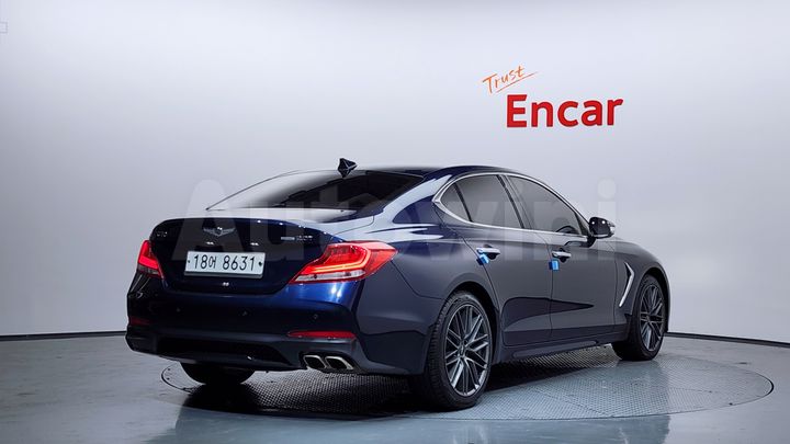 Genesis G70 2018 — 2