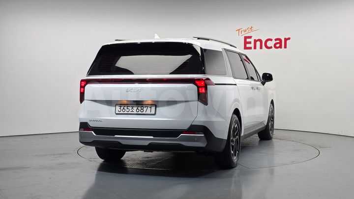 Kia Carnival 2024 — 4