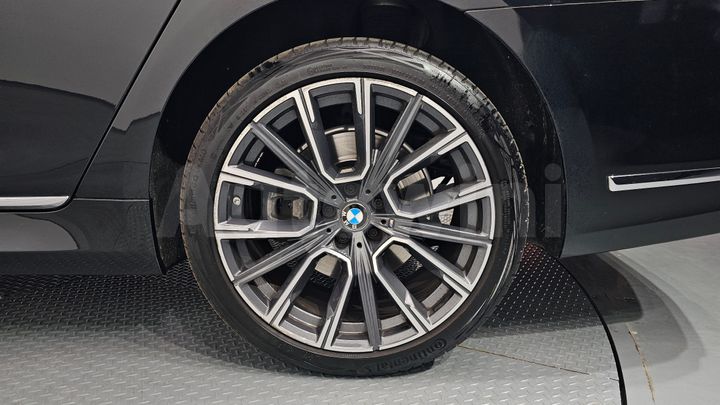 BMW 7 Series 2021 — 5