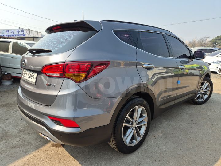 Hyundai SantaFe 2016 — 5