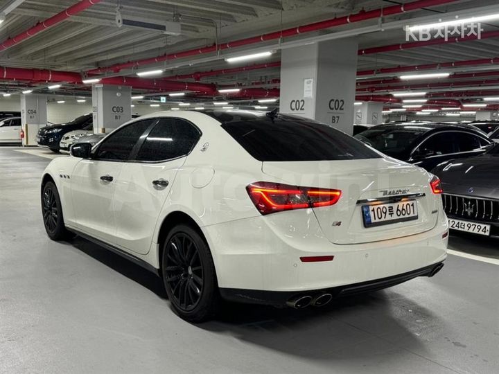 Maserati Ghibli 2017 — 4