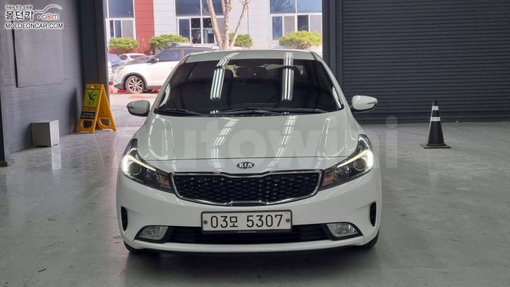 Kia K3 2017 KNAFK412BJA737504 — 3