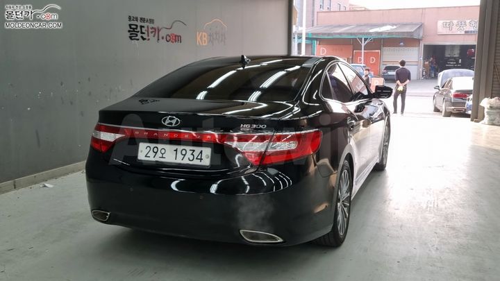 Hyundai Grandeur 2013 — 2