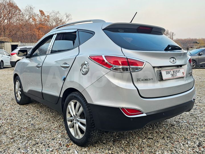Hyundai Tucson 2011 — 5