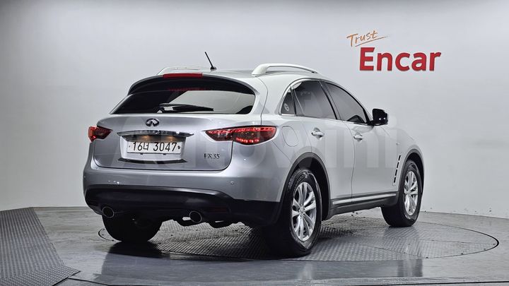 Infiniti FX
