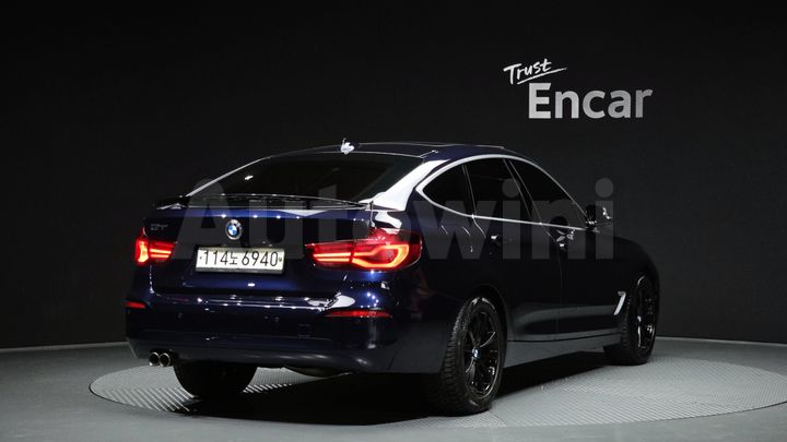 BMW 3 Series 2020 — 2