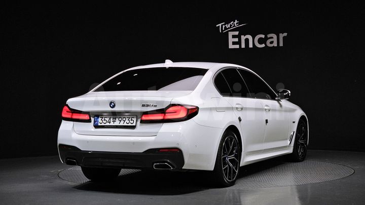 BMW 5 Series 2022 — 2