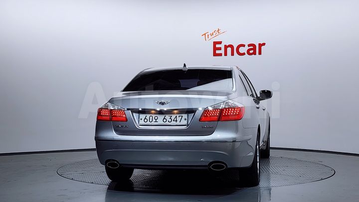 Hyundai Genesis 2011 — 4