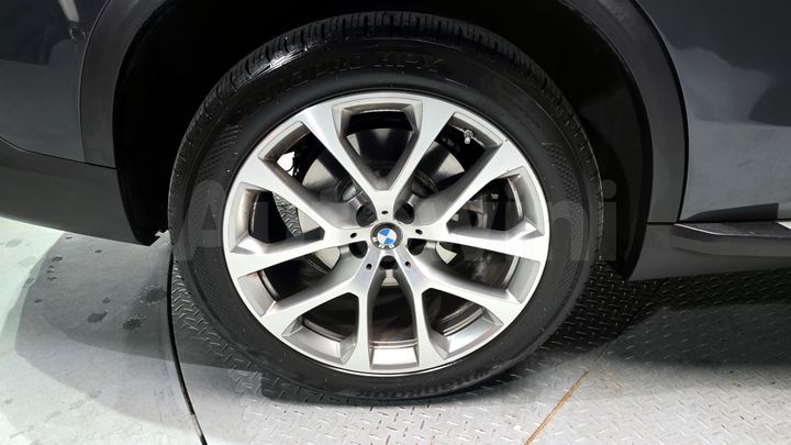 BMW X5 2021 — 5