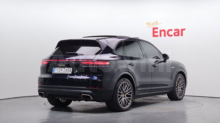Porsche Cayenne 2021 — 2