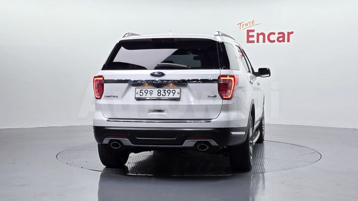 Ford Explorer 2018 — 4