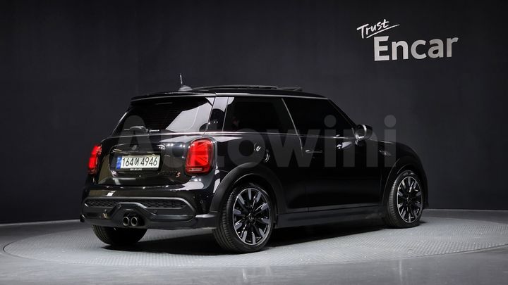 Mini Cooper 2023 — 2